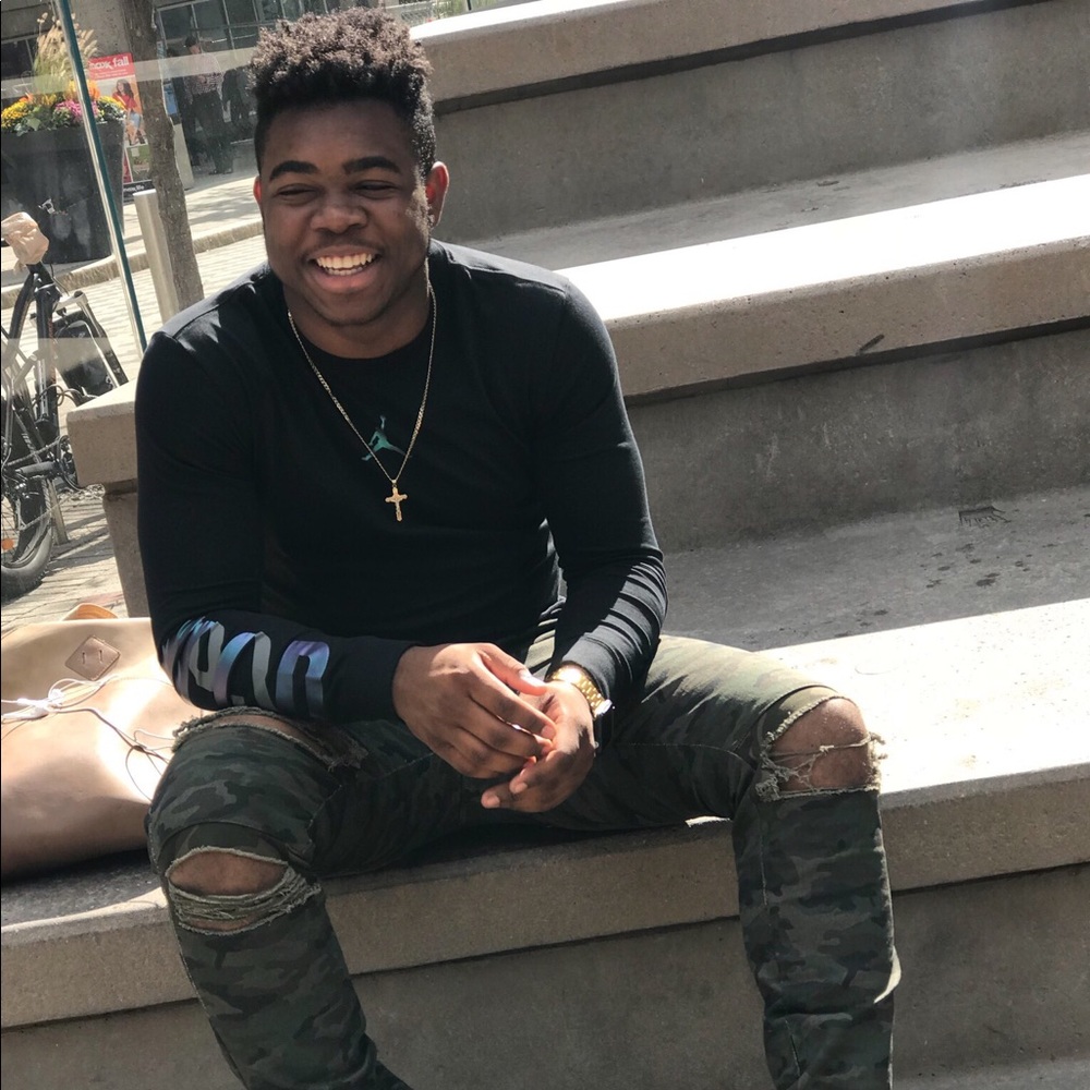 Meet your Posher, Sanjae